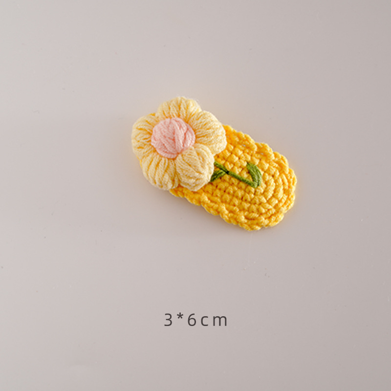 Cute Flower Yarn Hair Clip display picture 2
