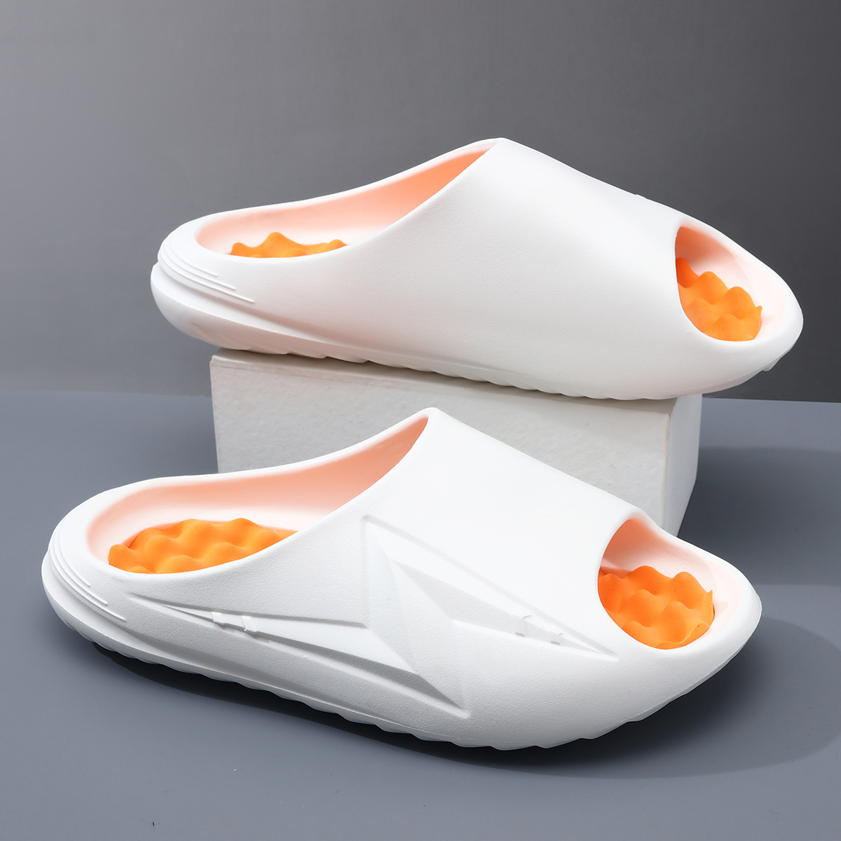 Zapatillas de presión de la red para mujeres de verano en el hogar antideslizante interior zapatillas de masaje casuales para mujeres