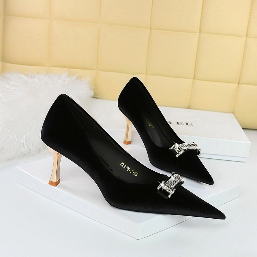 1818-K80 Banquet Women's Heels Xishi Velvet Shallow Mouth Pointed Toe Rhinestone Buckle Metal Decoration High Heel_vogvips.com