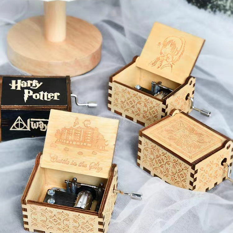 Wooden hand Music Box Music Box diy manufacturer rotating assembly toy Aisha foreign trade cross-border hand-made Christmas