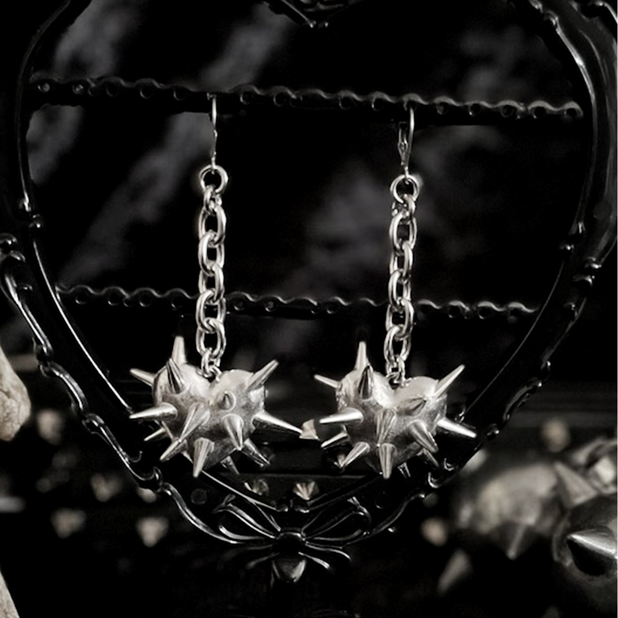 earrings heart shaped