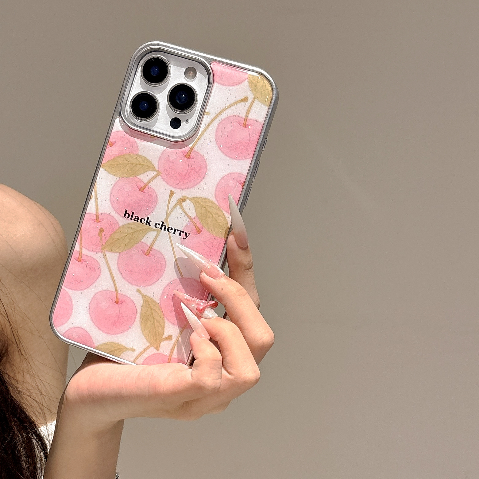 Chica rosa pequeña cereza fresca para iPhone16 funda para teléfono móvil 15ProMax epoxi 14Pro femenino 13 nuevo 15P