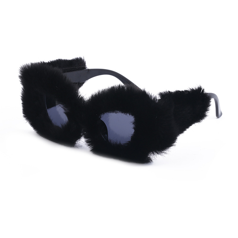 Nuovi occhiali da sole soffici da donna, occhiali da sole a forma di occhio di gatto, occhiali da sole alla moda da donna europei e americani, stile transfrontaliero uguale, occhiali Tai_voghion.com