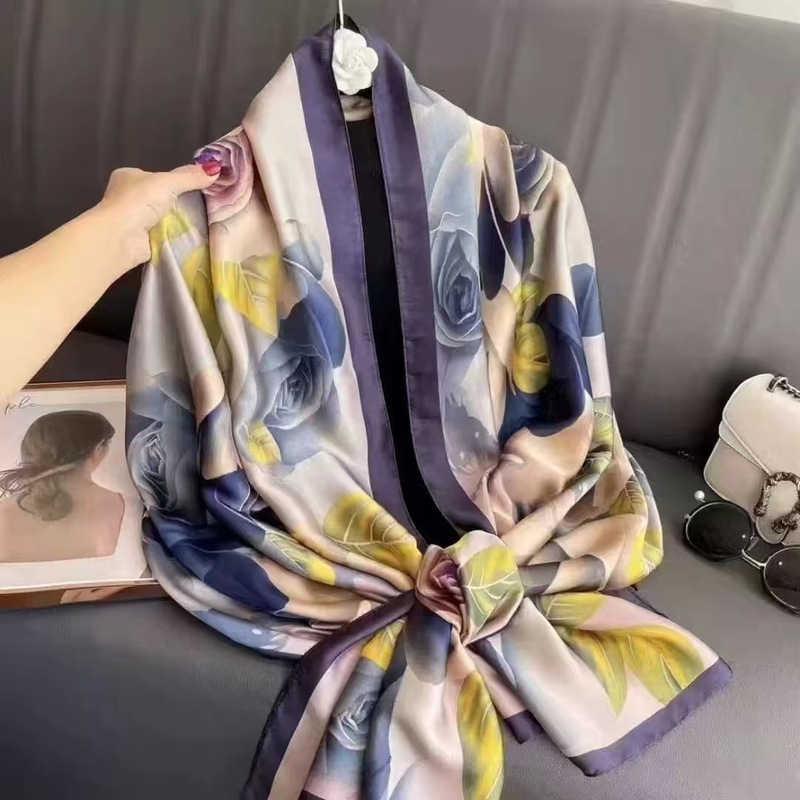 春、夏、秋の新しい韓国スタイルの模擬シルクスカーフ女性用装飾多用途ショール日焼け止めビーチタオル卸売在庫あり|undefined