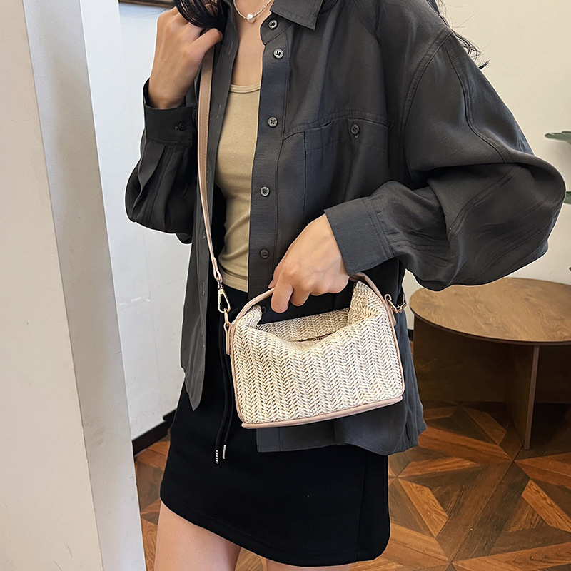 Bolso de verano 2024 nuevo estilo de moda material de tela de paja de moda bolso de mujer de moda bolso de hombro