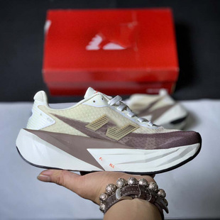 ��ԭNB�ܲ�ЬRebel v5�R���ɸ��پ����\����Ь�W�ۺ�׵͎�����Ь