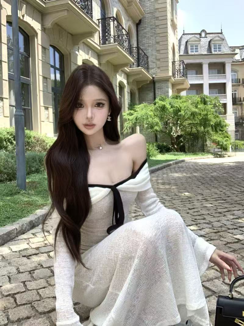 One-word Shoulder Contrasting Color Strap Long-sleeved Dress Women's Autumn Horn Sleeve Waist Skirt Gentle Slim Hip-wrapped Long Dress_ecoleips.com