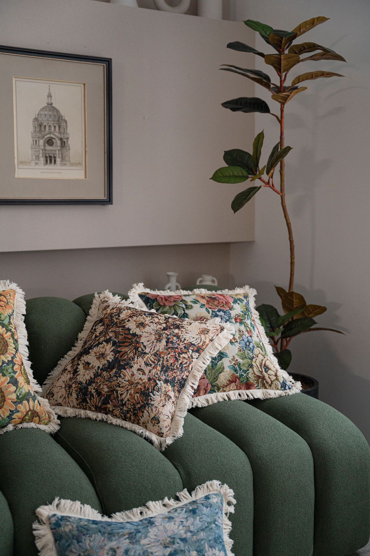 提花抱枕套+ 白须