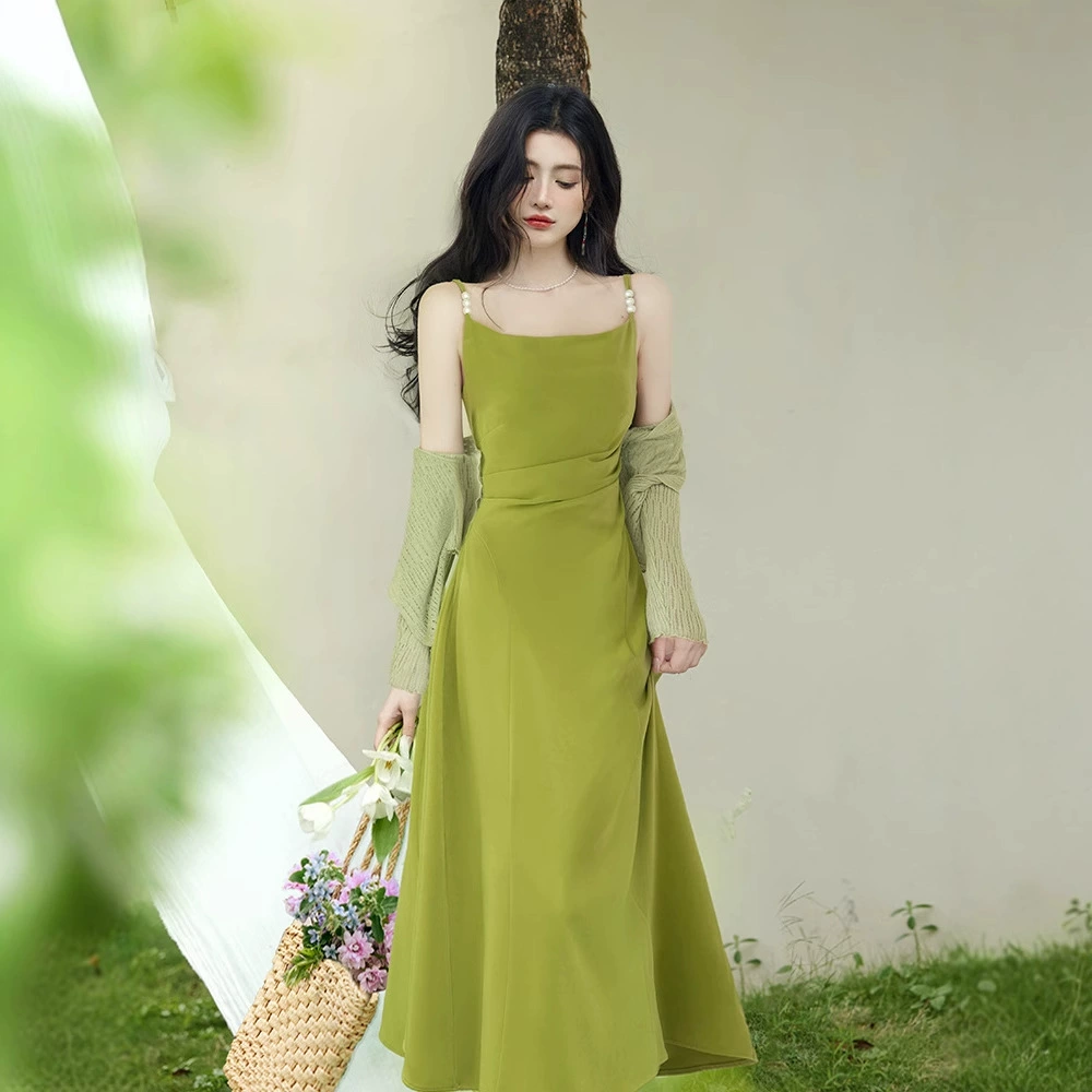 Французское зеленое платье 2025 весна и лето новый высокий темперамент потрясает супер фея кардиган из двух частей