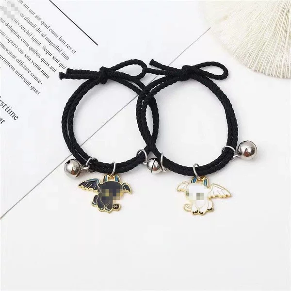 Black and White Dinosaur Bracelet with Toothless Design, Couple Set for Boyfriend and Girlfriend, Leather Case with Magnetic Attraction, Bell Chain Wristband