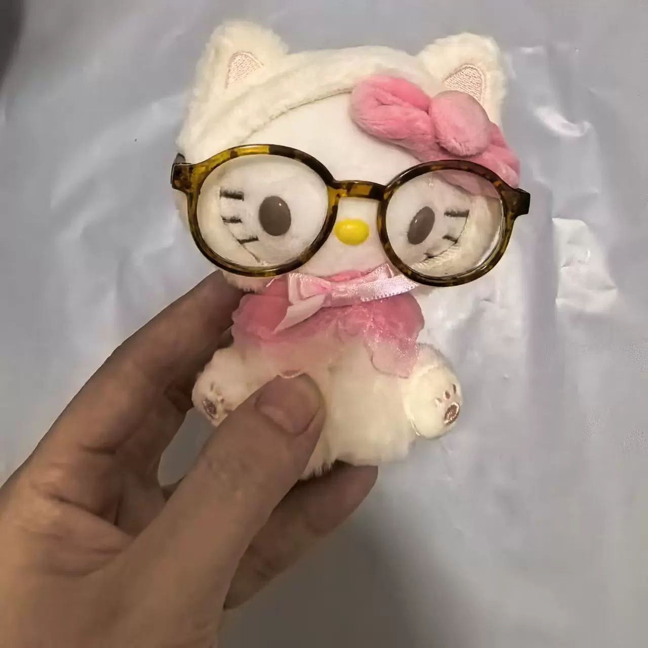 Плюшевый брелок (Sanrio) Hello Kitty, плюшевая кукла-талисман, размеры 10–16 см