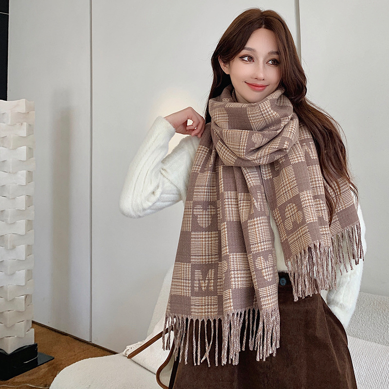 韓国版のアルファベットの格子の高級なカシミヤのマフラーをまねます。|undefined