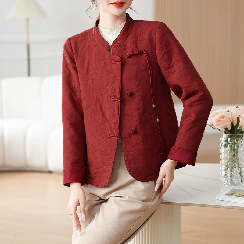 Мама одеваются новые китайские вышитые жаккардовые топы для женщин среднего и пожилого возраста Осень с длинными рукавами толстая куртка короткая женская одежда Hefu