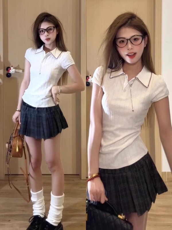 College-Style White Short-Sleeved Collared Slim-Fit Waist-Cinching Shirt for Women, Unique and Trendy Summer Top That Reduces Age Appearance College-Style White Short-Sleeved Collared Slim-Fit Waist-Cinching Shirt for Women, Unique and Trendy Summer Top That Reduces Age Appearance