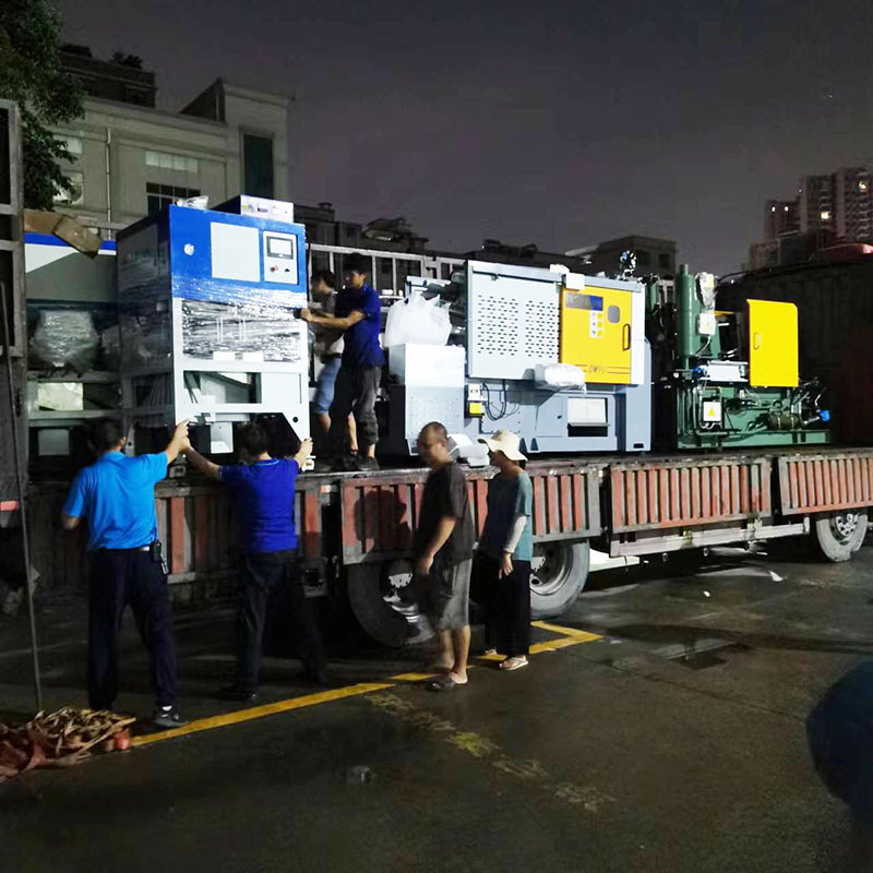 装运压铸机水口机取件机 (4)