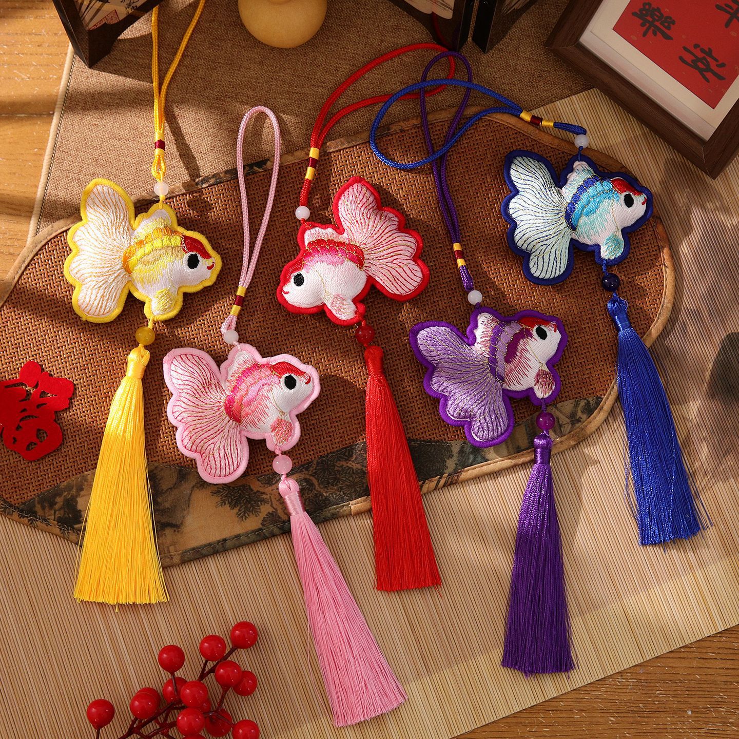 2026 Año Nuevo Koi colgante bordado de doble cara bordado bordado colgante de decoración de flores de lanterna de Año Nuevo hecha a mano DIY material de barril