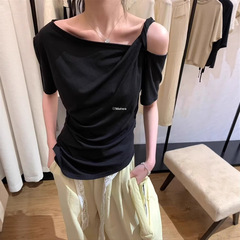 METO デザインニッチオフショルダー Tシャツ女性のための 2025 夏の新しい半袖ベベルスリムカジュアルトップ