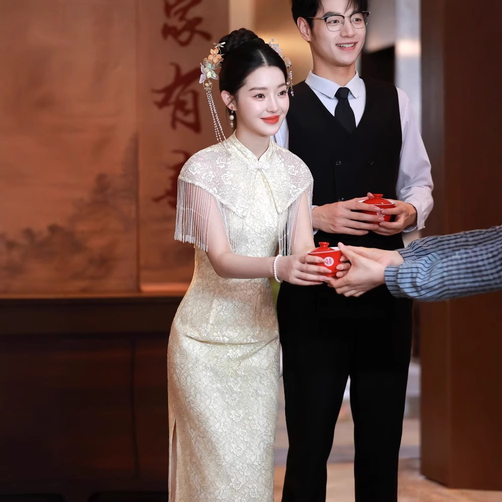 Champagne-Colored Custom Evening Dress, Slim-Fit Improved Cheongsam, Bride's Toast Dress, Engagement Tassel Chinese-Style Gown