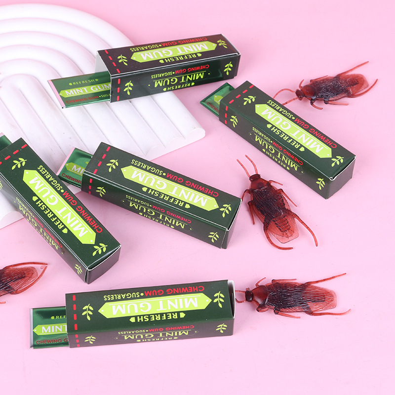 Goma de mascar de cucaracha de simulación transfronteriza, juguete de parodia creativo, nueva broma del día de los inocentes, chicle complicado