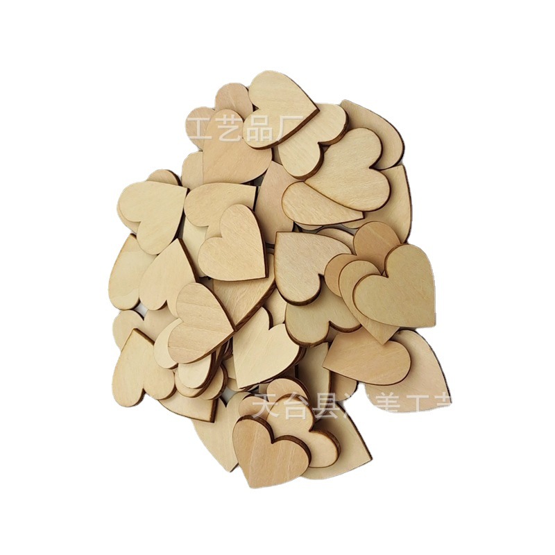 10-150mm material de madera de tilo madera sin agujeros de amor astilla de madera decoración de madera de madera de tilo corazón de melocotón