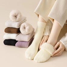 羊绒袜子女秋冬款中筒袜加绒加厚毛绒长筒月子袜地板睡眠超厚女袜