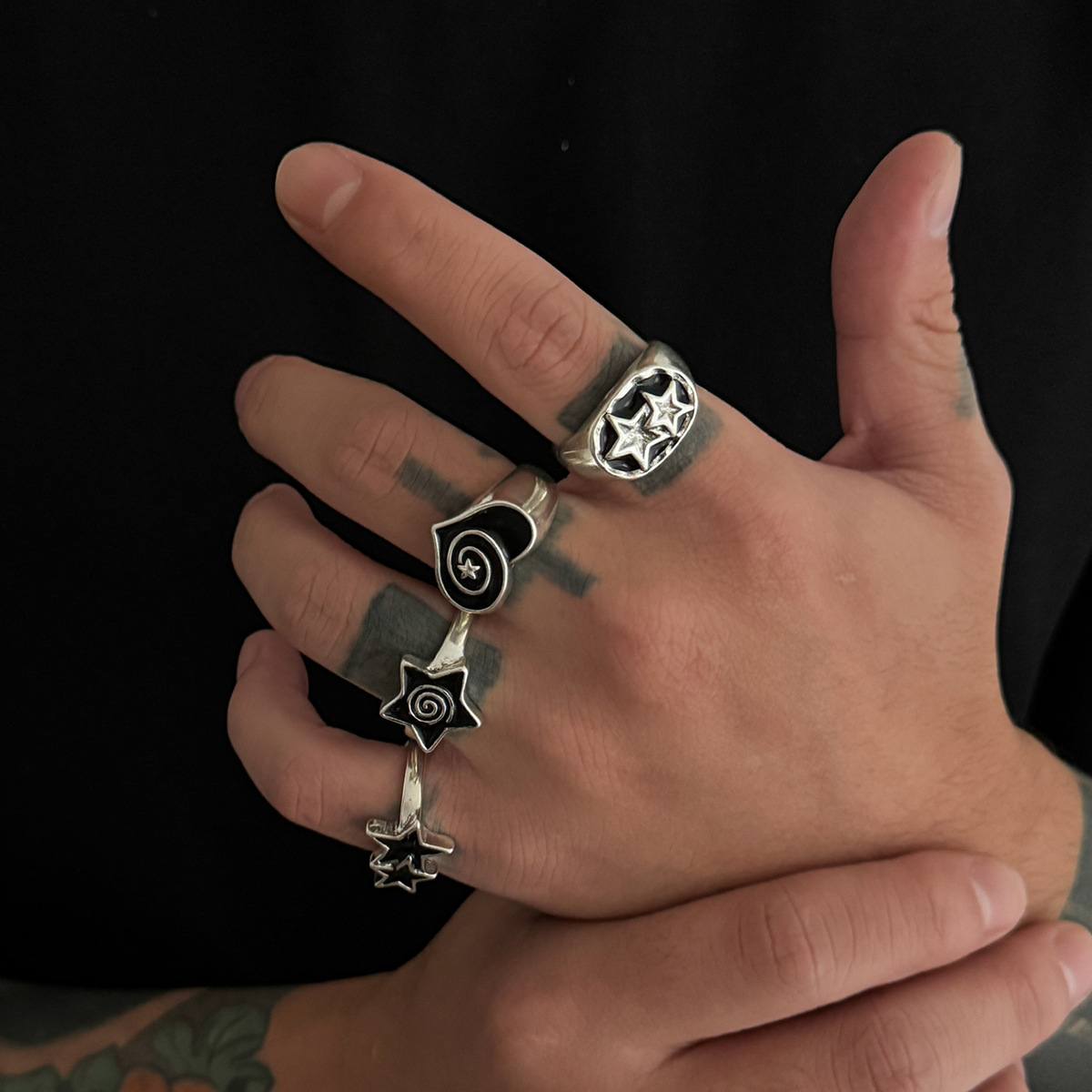 Minimalistischer Herrenring Aus Edelstahl Für Alltag Und Freizeit_voghion.com