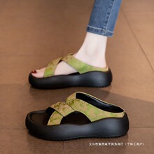 ����ЬŮ�ļ��⴩��ȹ��2025�¿������eɳ����Ь�r���ЋDһ����