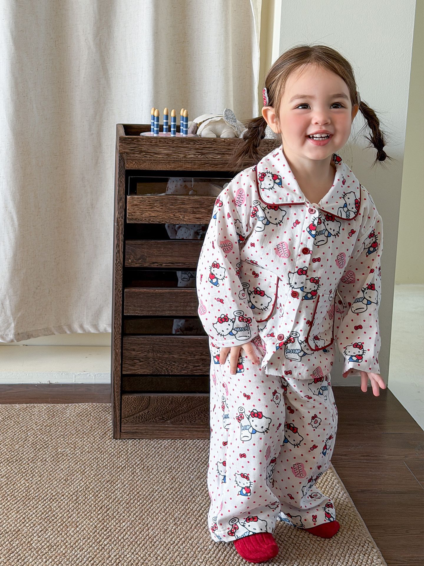 Sugar Pear ropa infantil pijama infantil primavera 2026 nuevo conjunto de ropa doméstica de niñas dos juegos de ropa de bebé niñas tesoro