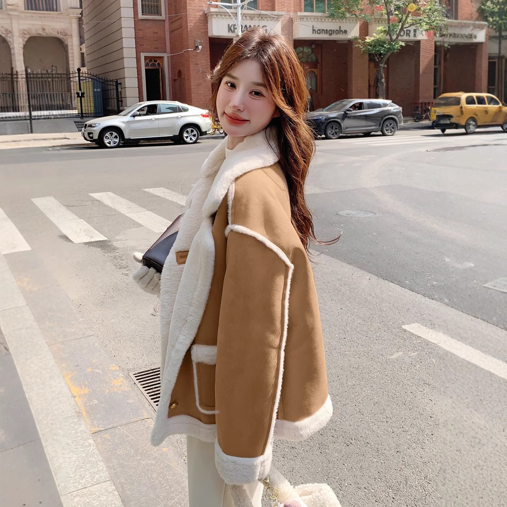 샤오 샹펑 모피 원 스웨이드 재킷 여자 2024 년 겨울 새 폭발 한국 기모 두꺼운 베어러 세트