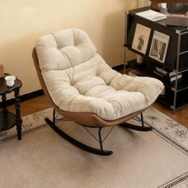 实木床;餐桌;餐椅