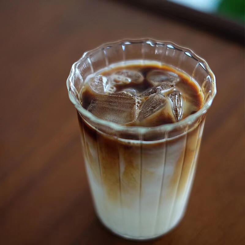 High-looking vertical striped glass coffee cup ins style large capacity water Cup transparent ice American latte Milk Cup High-looking vertical striped glass coffee cup ins style large capacity water Cup transparent ice American latte Milk Cup
