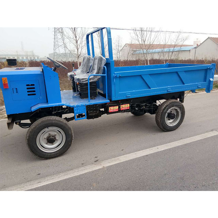 El camión de transporte de carga de construcción de pavimento de concreto no es como el camión de grano agrícola doméstico