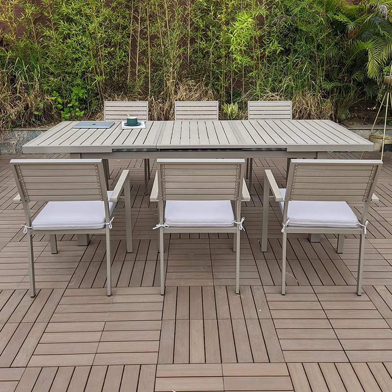 Mesas y sillas de comedor de balcón al aire libre nórdico Patio de la villa Sala de sol Jardín del hotel Recreación al aire libre Cuerda de ocio Muebles de silla de ratán