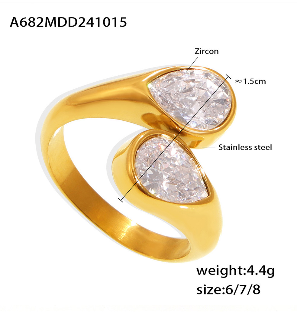 Anello aperto in acciaio al titanio con doppia goccia d'acqua e zircone quadrato 3A, colore PVD conservato, da donna_voghion.com