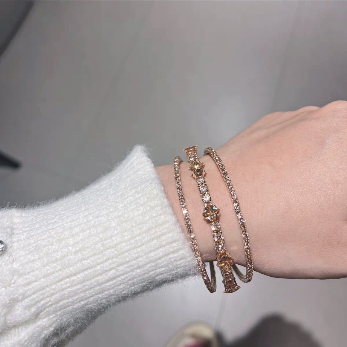 Pulsera mujer multicapa zirconia oro joya elegante y chic_voghion.com