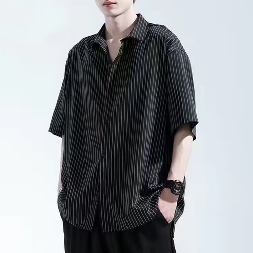 Summer ice silk striped five-quarter sleeve shirt, men's casual thin loose black high-quality handsome short-sleeved shirt