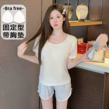 �ӷʴ�a˯��Ů�ļ��A�I���^�����ѝ���b���؉|���ɼҾӷ�200��