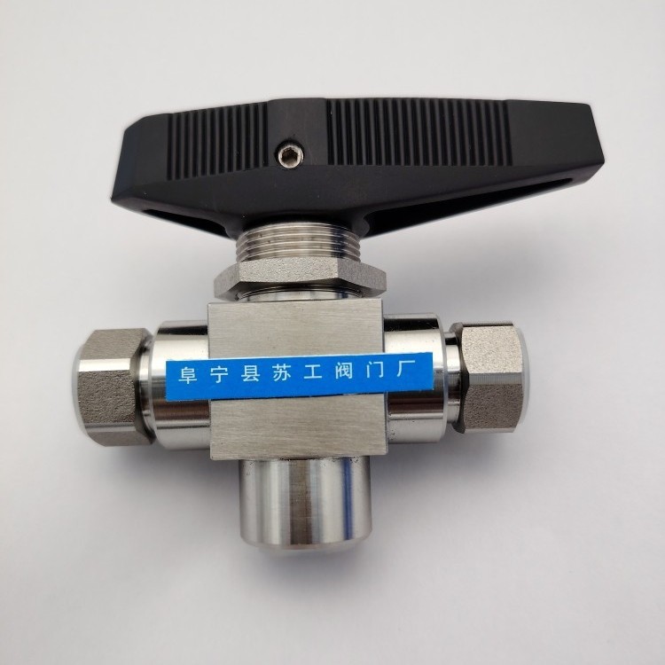 Q11F-64P Femal thread ball valve Q11F-150LB