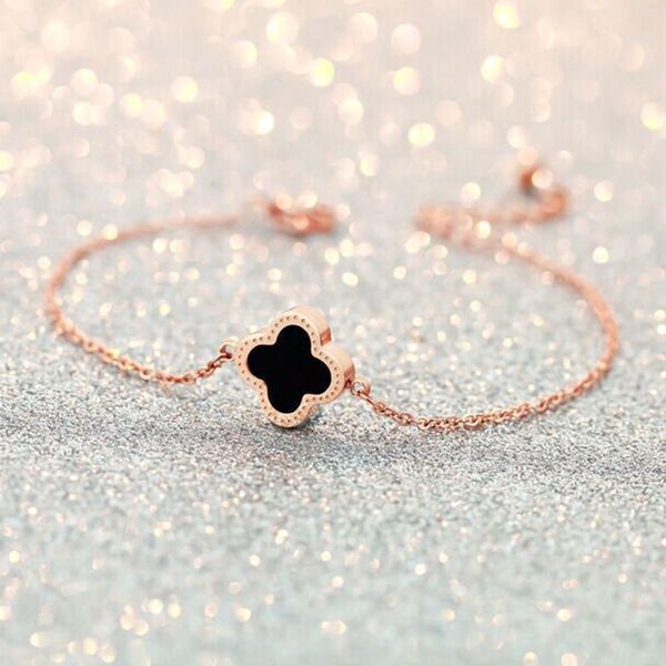 S1-305 Japanese and Korean Style Double-Sided Bracelet with White and Colorful Shell Black Clover, a Top Choice Gift for Girls S1-305 Japanese and Korean Style Double-Sided Bracelet with White and Colorful Shell Black Clover, a Top Choice Gift for Girls