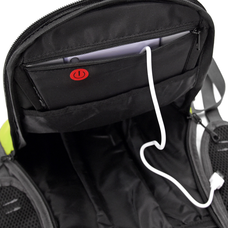 El inventario de comercio electrónico transfronterizo en stock mochila de dirección de equitación de control remoto inalámbrico mochila LED luminosa