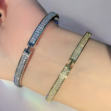 �M���Ǖr�а������Ƕ�M����CŮ������18K�p�ݳ����֭h