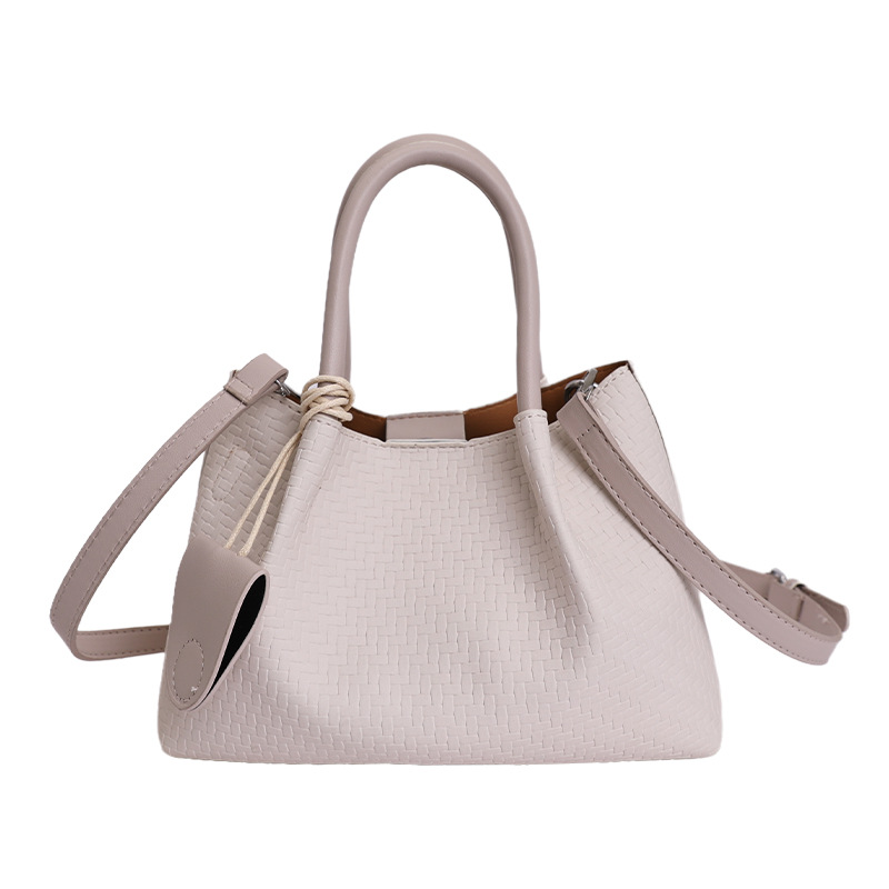 Fresh And Sweet Commuter Shoulder Bag For Women 2026 New Luxury Versatile Handbag Niche Casual Woven Crossbody Bag - Thumbnail 7