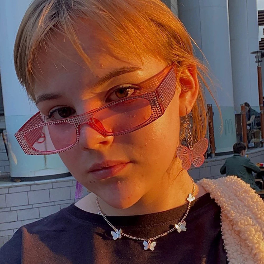 Oversized Sculptural Clear Acrylic Clip-on Earrings For Women_voghion.com