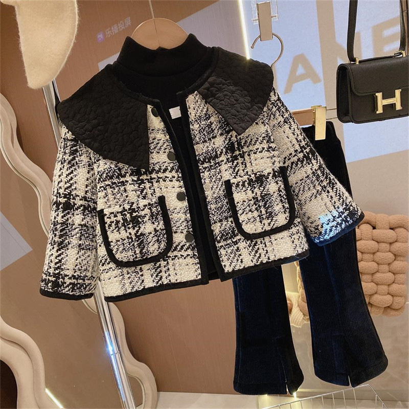 Nuova versione coreana per bambini 2023 inverno ragazza piccolo cappotto profumato giacca in cotone con colletto ribaltabile scozzese caldo_voghion.com