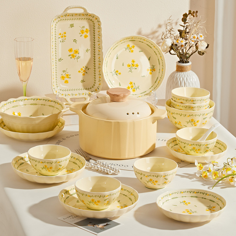 Modern Fresh Style Plate Dish 2026 Ceramic Bowl and Plate Tableware Set for Home Use Underglaze Color Dinner Plate Deep Dish