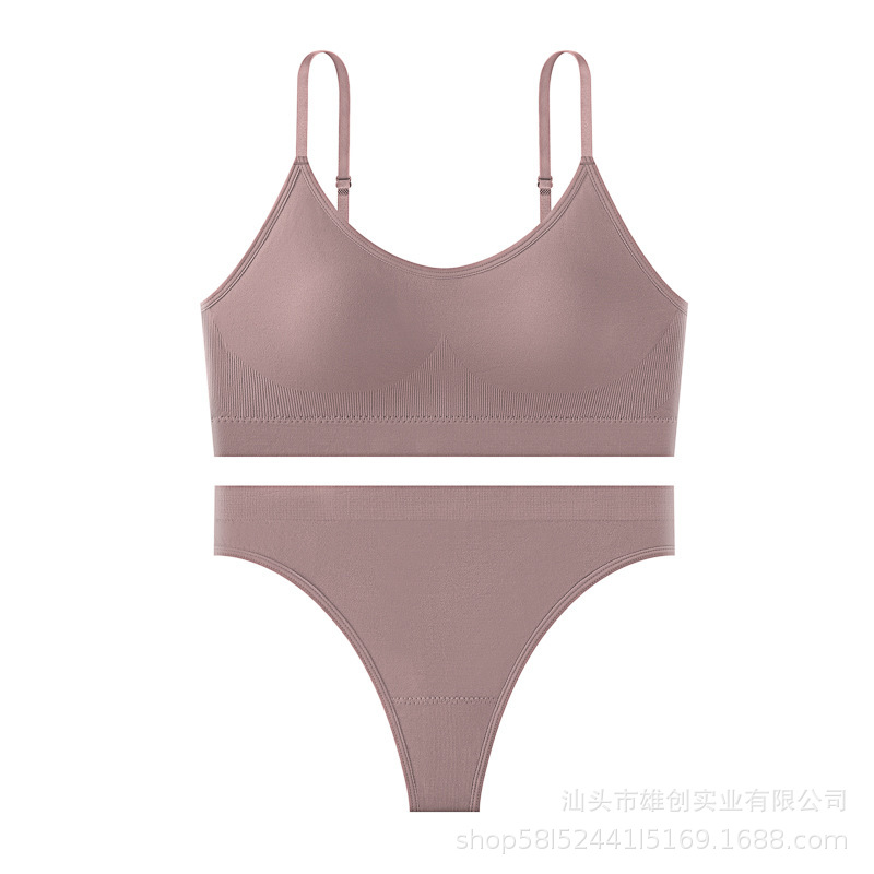 다크 브라운