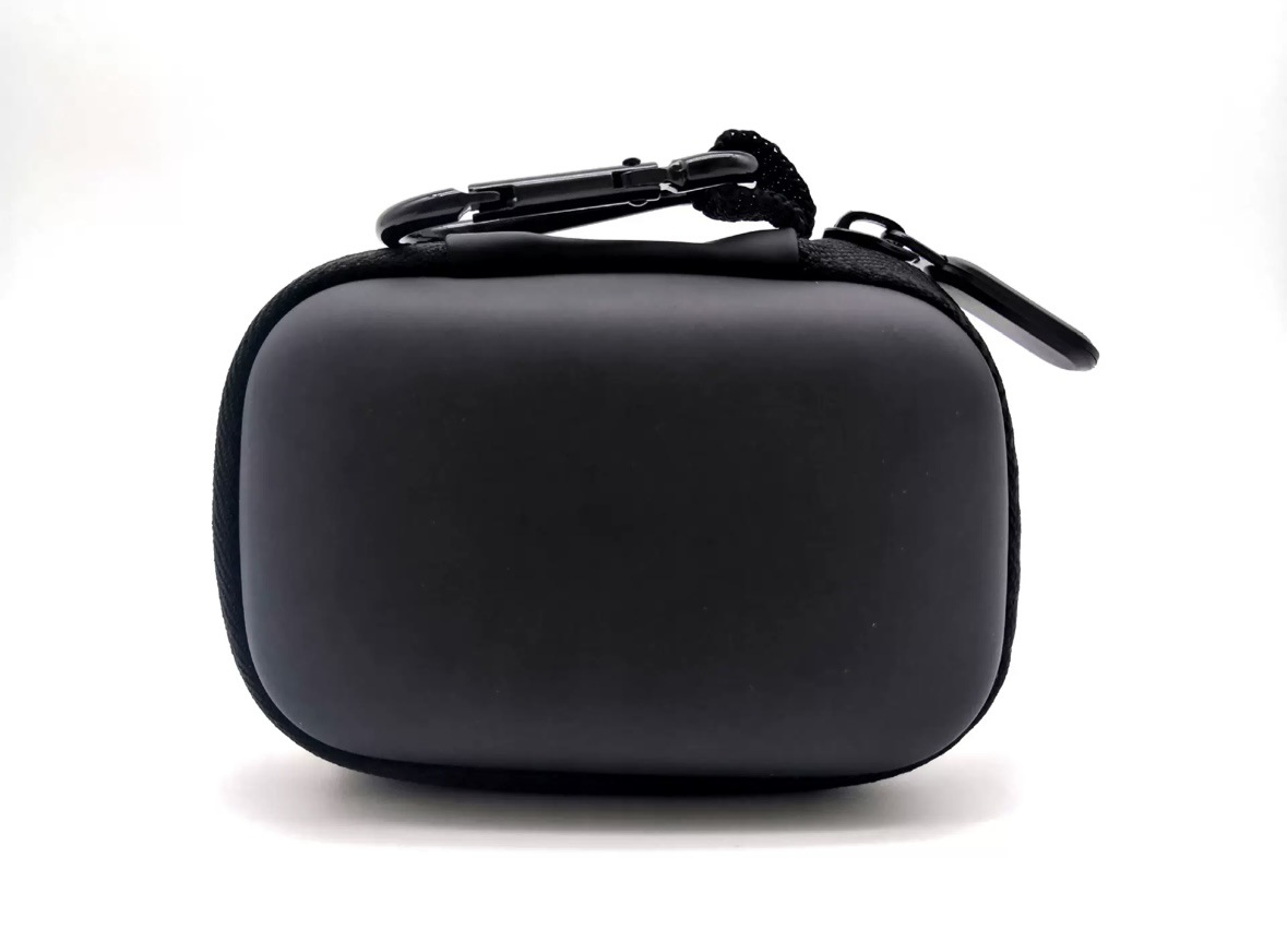 로고가 없는 카라비너