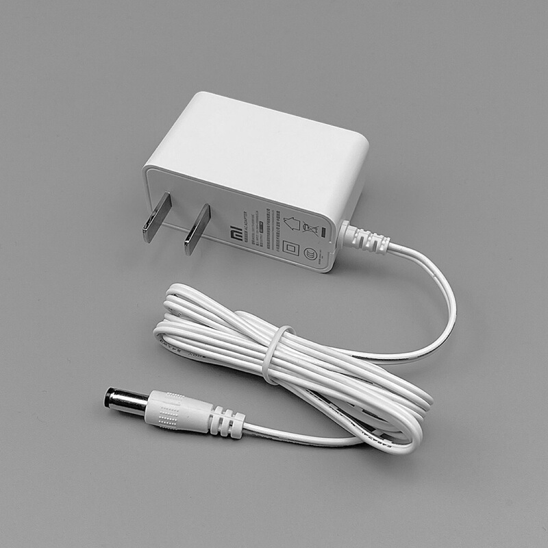 Suitable for Junhan Technology 12v2a White Beauty Instrument Suitable for Small Speaker Power Adapter with ccc Certificate Bend