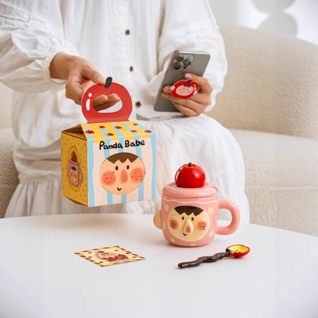 Personalidad creativa Apple Joker cerámica taza de mano regalo de mano lotería taza de agua relieve de dibujos animados taza de alto valor facial