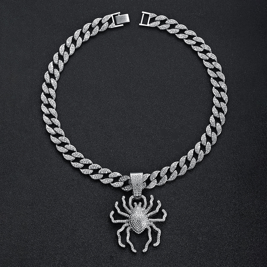 Spider Pendant Cuban Chain Necklace With Full Diamond Detailing_voghion.com